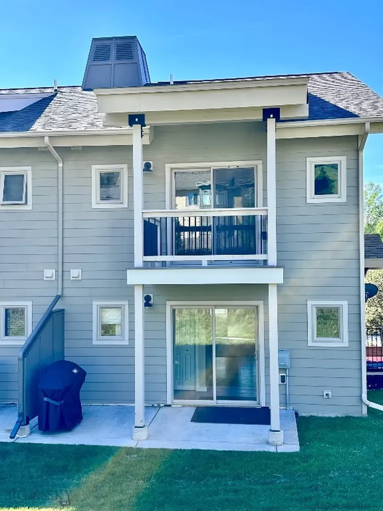 2061-F Little Coyote Road Big Sky MT 59716