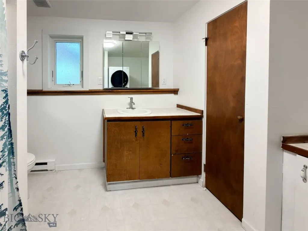 703 Mayfair Belgrade MT 59714