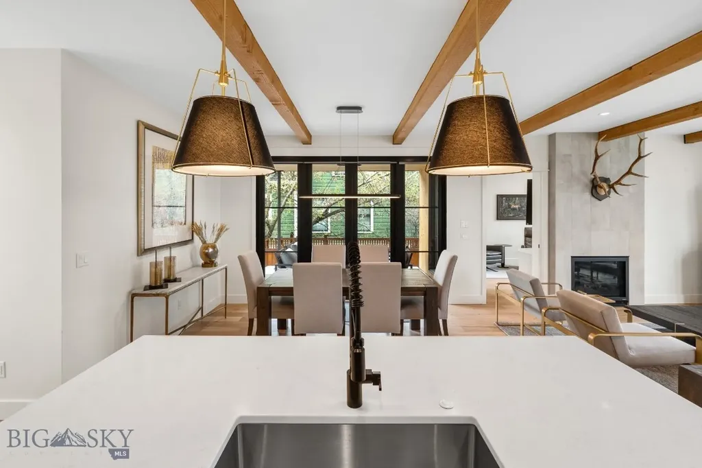 208 S 3rd Avenue Bozeman MT 59715