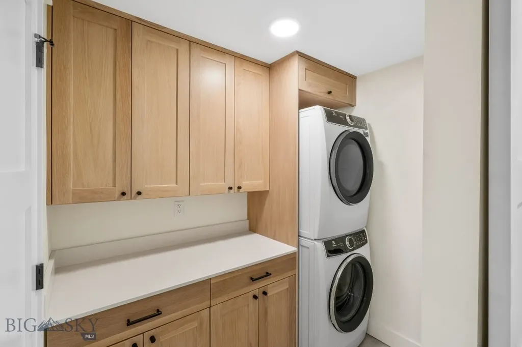 208 S 3rd Avenue Bozeman MT 59715