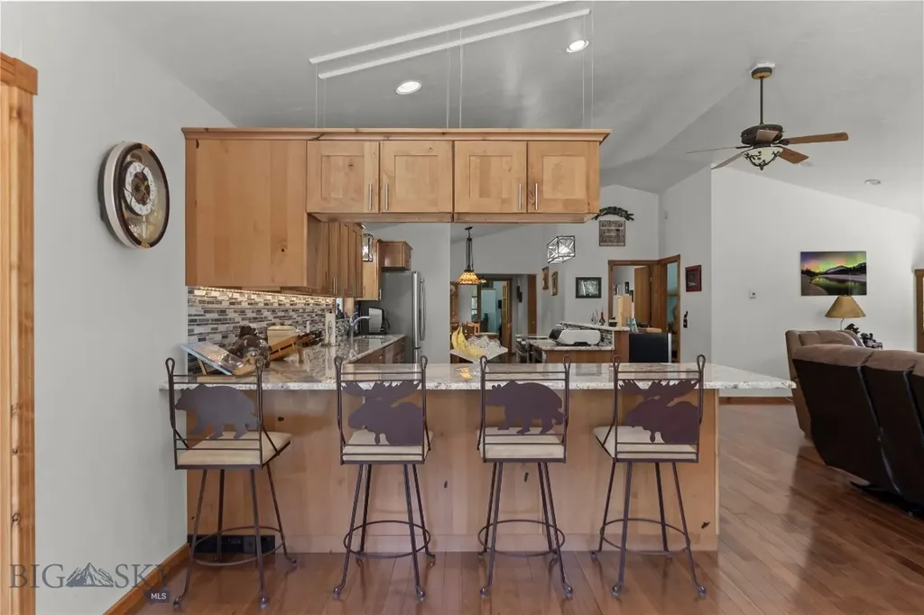 23 Whispering Pines Way Cardwell MT 59721