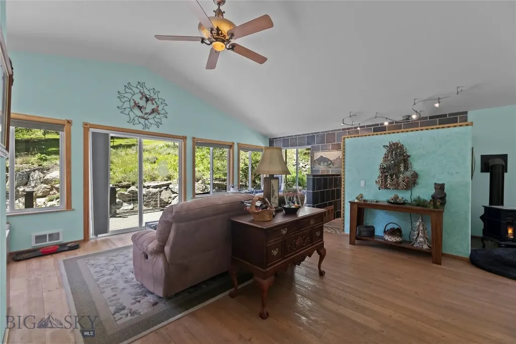 23 Whispering Pines Way Cardwell MT 59721