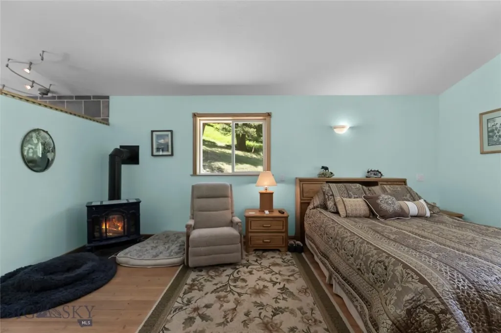 23 Whispering Pines Way Cardwell MT 59721