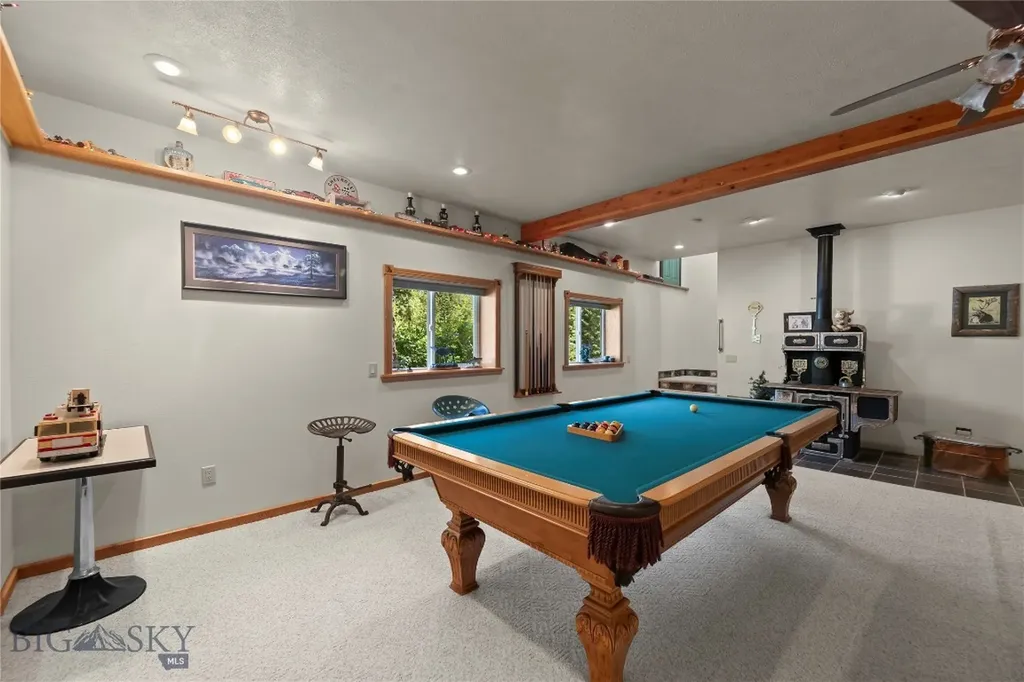 23 Whispering Pines Way Cardwell MT 59721