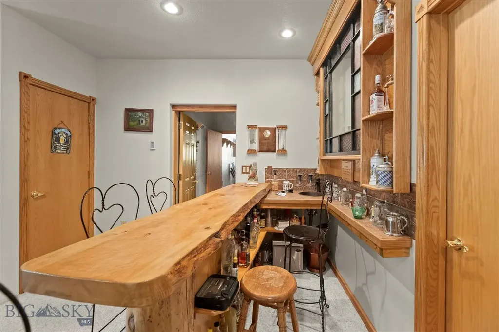 23 Whispering Pines Way Cardwell MT 59721