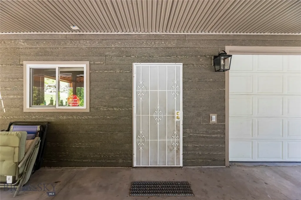 23 Whispering Pines Way Cardwell MT 59721