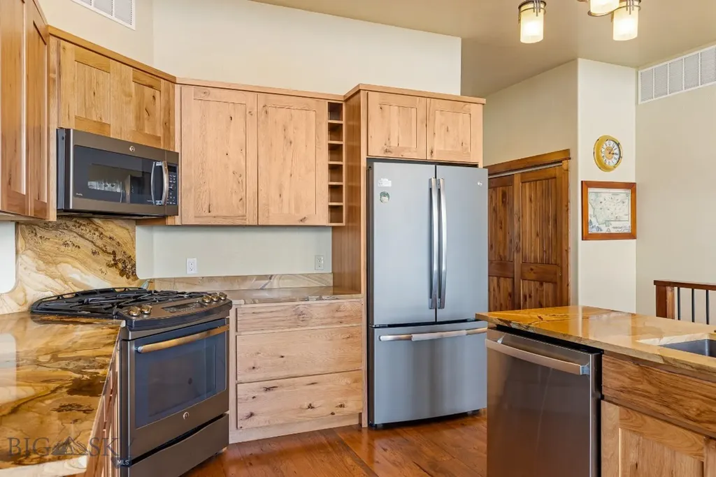 11 Twin Knob Lane Mcallister MT 59740