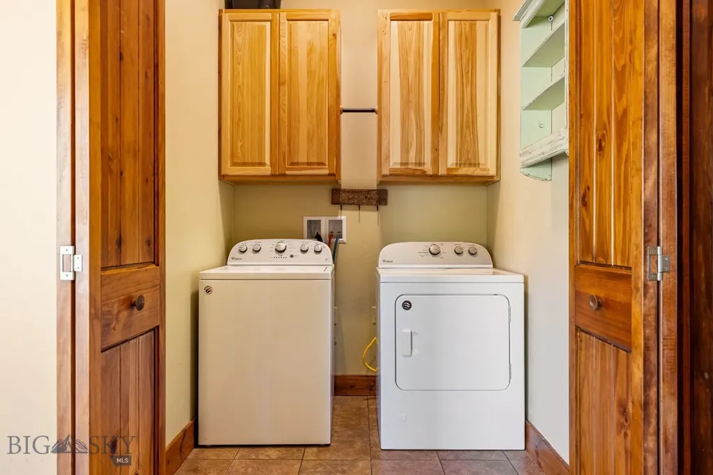 11 Twin Knob Lane Mcallister MT 59740