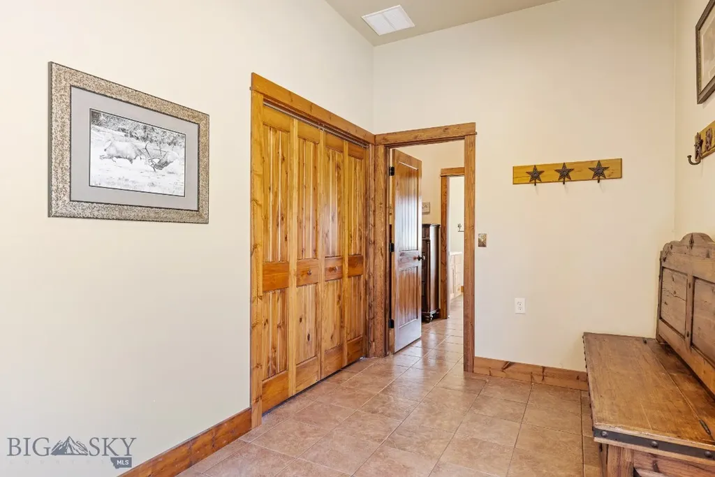11 Twin Knob Lane Mcallister MT 59740