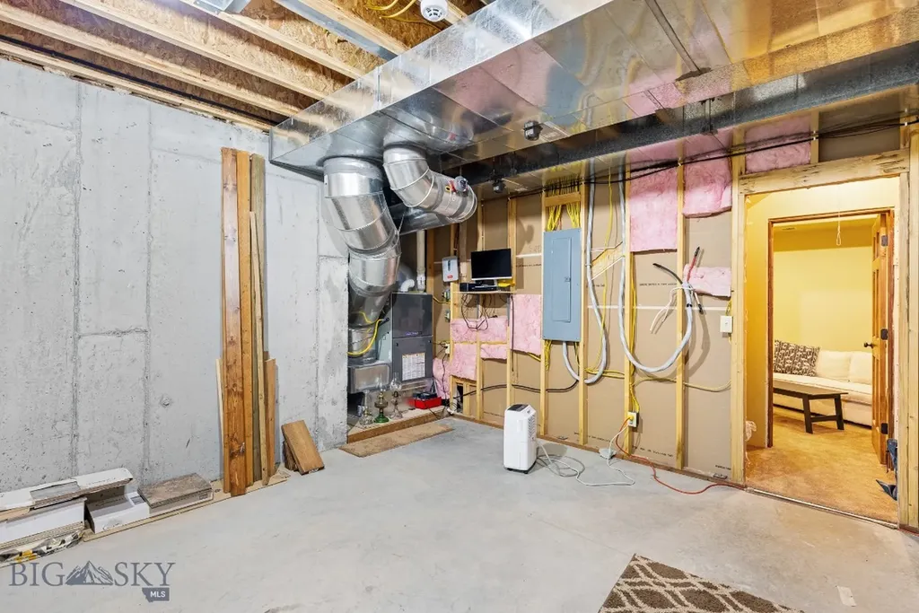 11 Twin Knob Lane Mcallister MT 59740