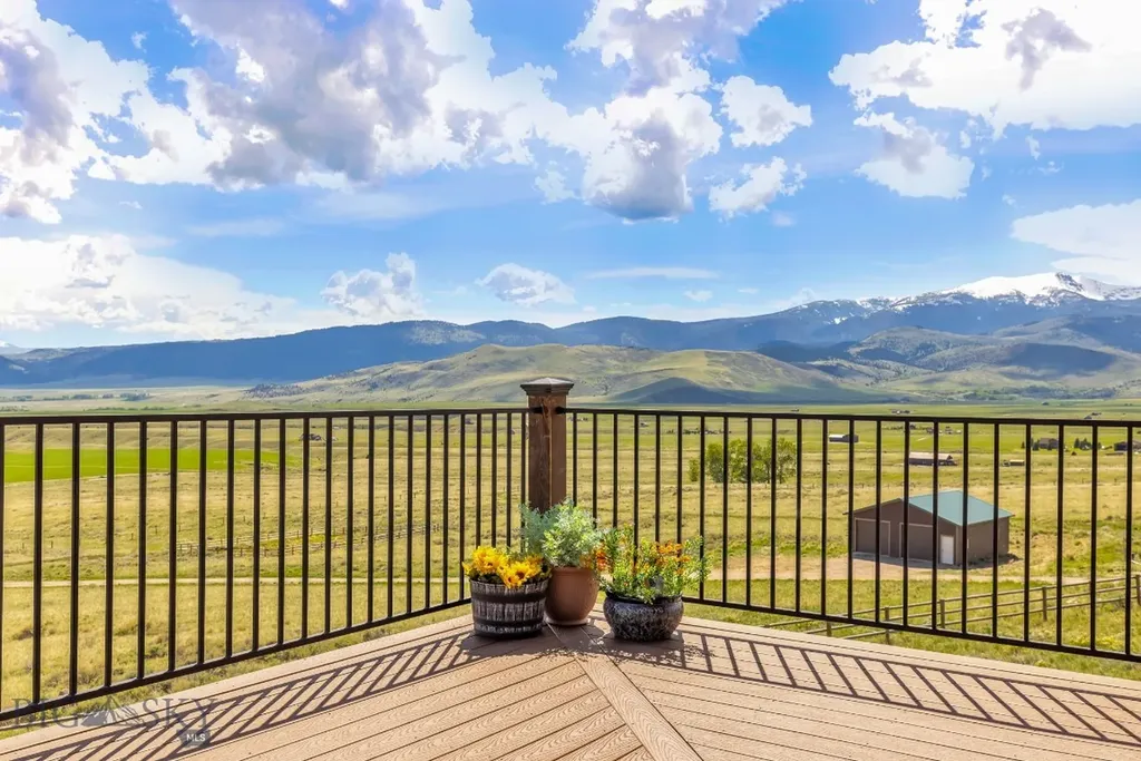 11 Twin Knob Lane Mcallister MT 59740