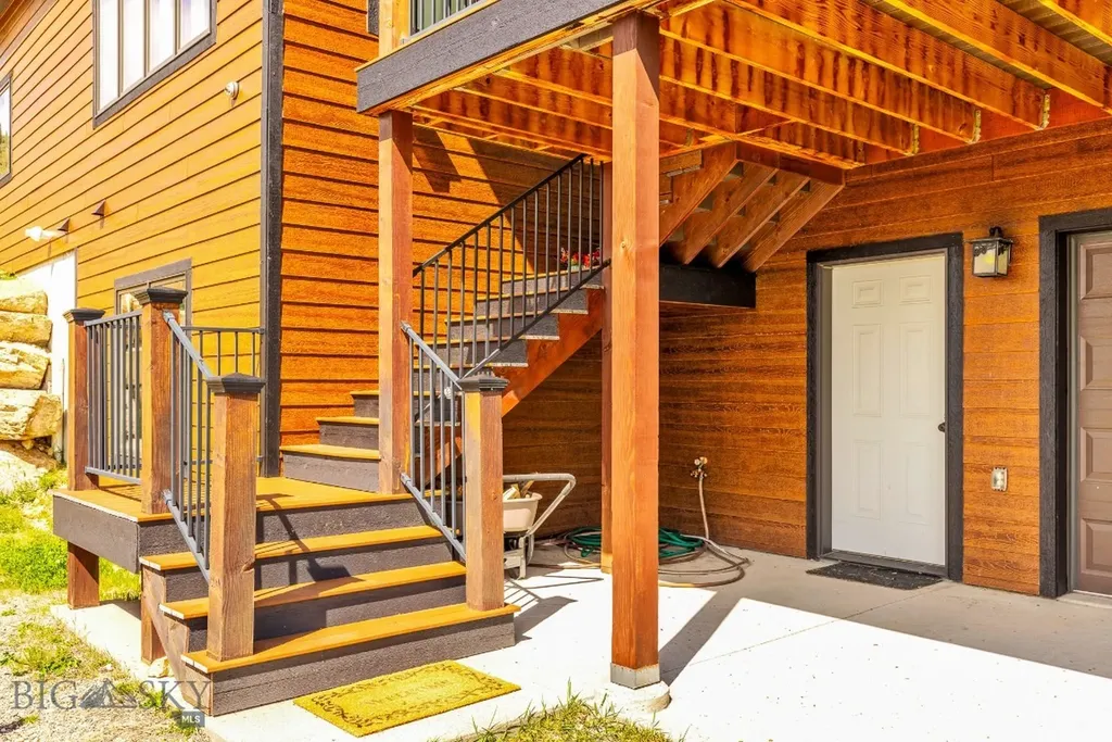11 Twin Knob Lane Mcallister MT 59740