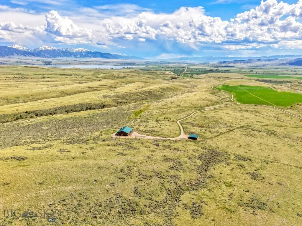 11 Twin Knob Lane Mcallister MT 59740
