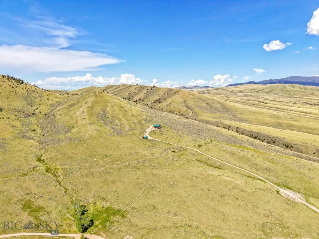 11 Twin Knob Lane Mcallister MT 59740
