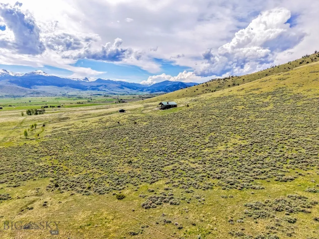 11 Twin Knob Lane Mcallister MT 59740