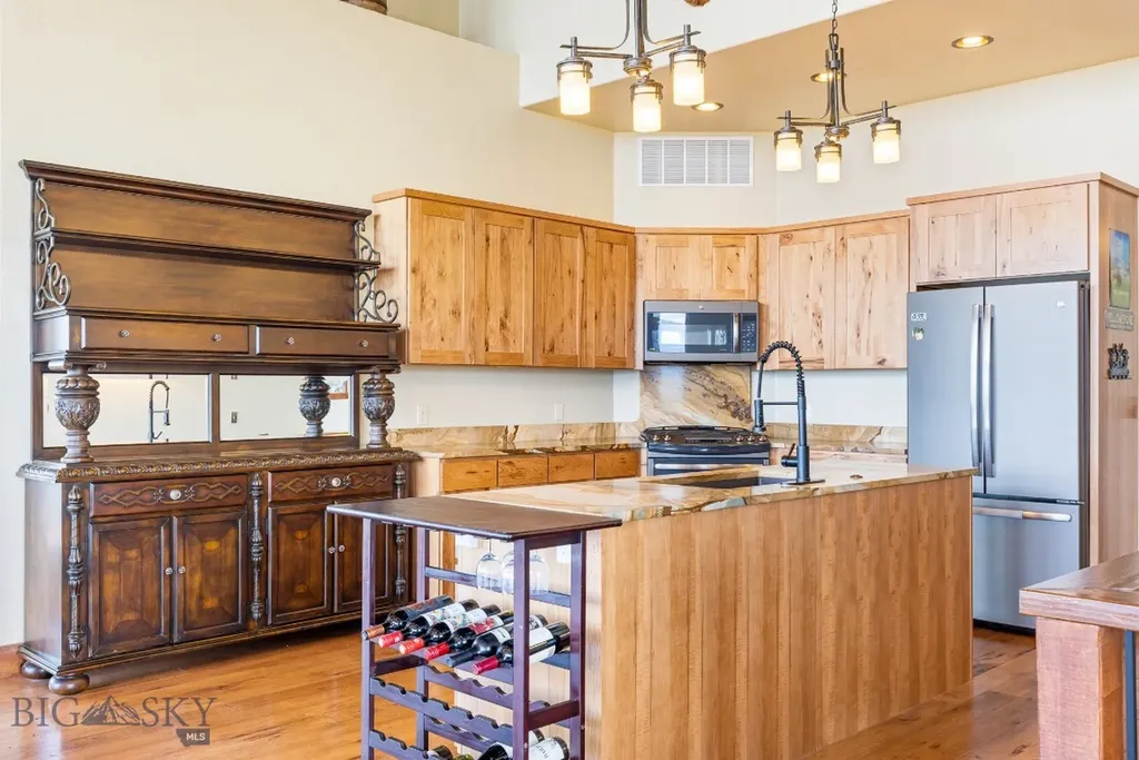 11 Twin Knob Lane Mcallister MT 59740