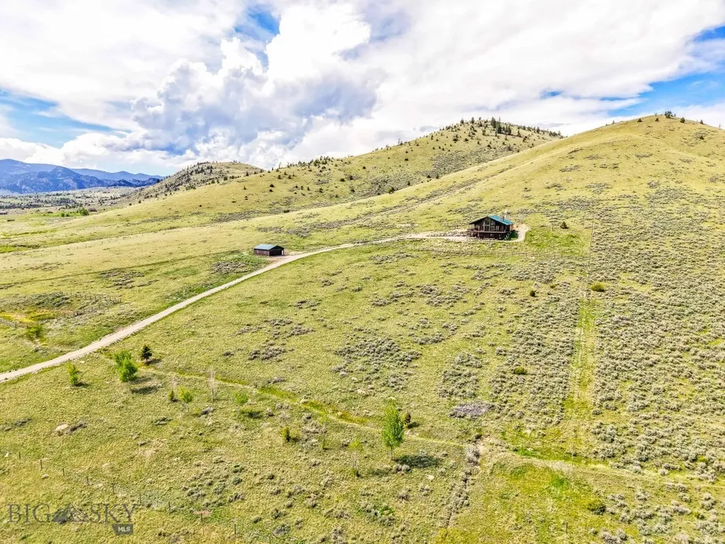 11 Twin Knob Lane Mcallister MT 59740