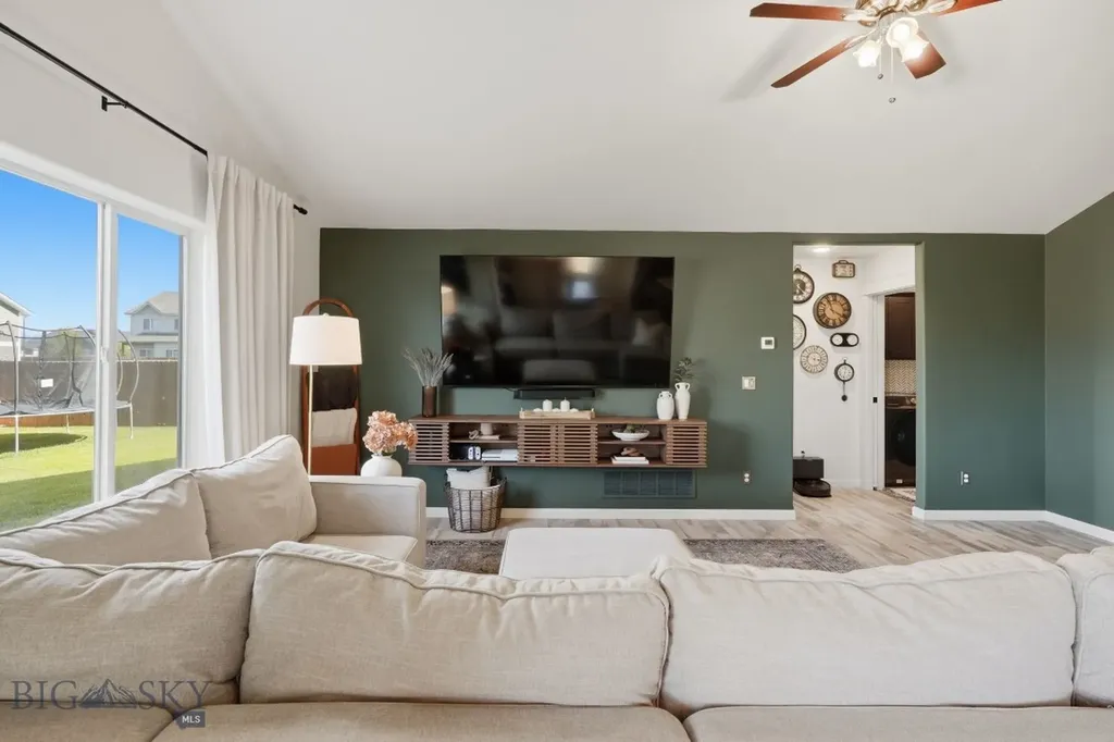1704 Shelby Avenue Belgrade MT 59714
