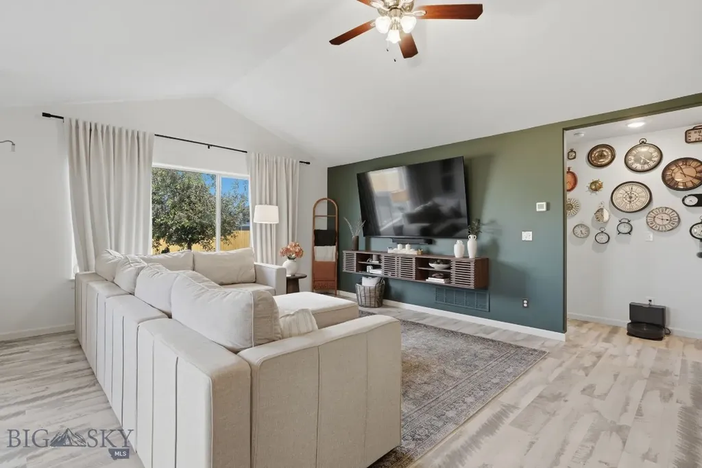 1704 Shelby Avenue Belgrade MT 59714
