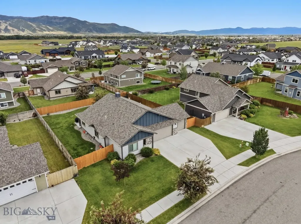 1704 Shelby Avenue Belgrade MT 59714