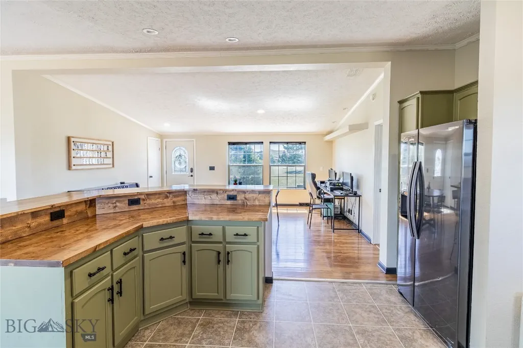 495 Lupine Lane Rocker MT 59701