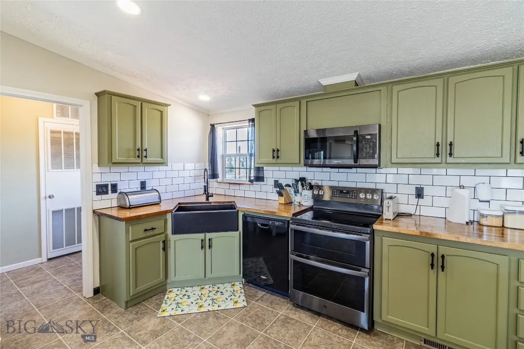 495 Lupine Lane Rocker MT 59701