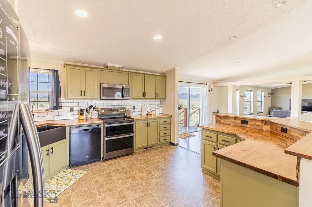 495 Lupine Lane Rocker MT 59701