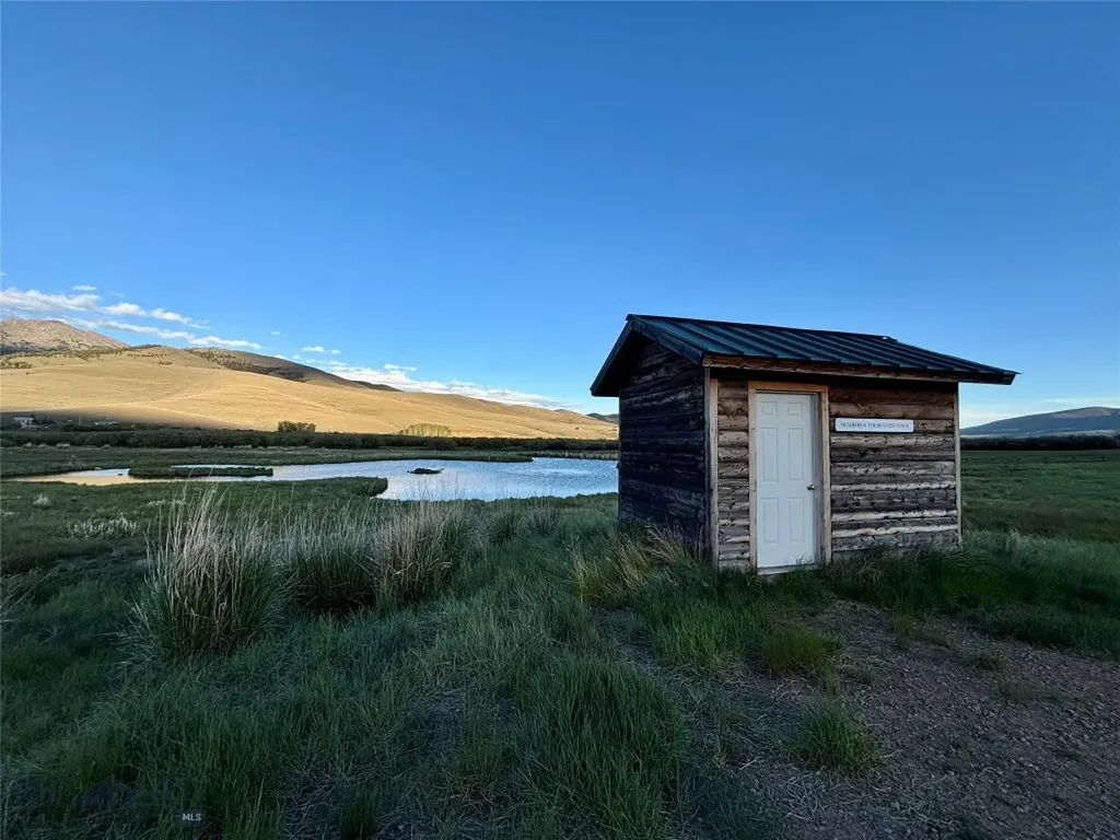 90 Meadow Lake Lane Polaris MT 59746