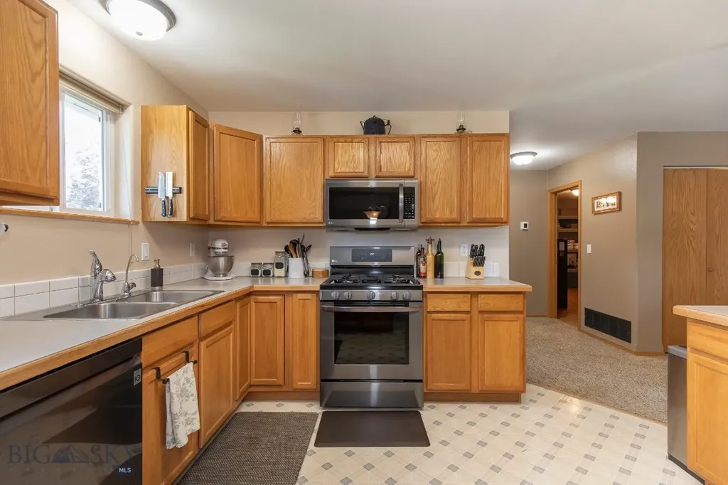 1107 W Central Avenue Belgrade MT 59714