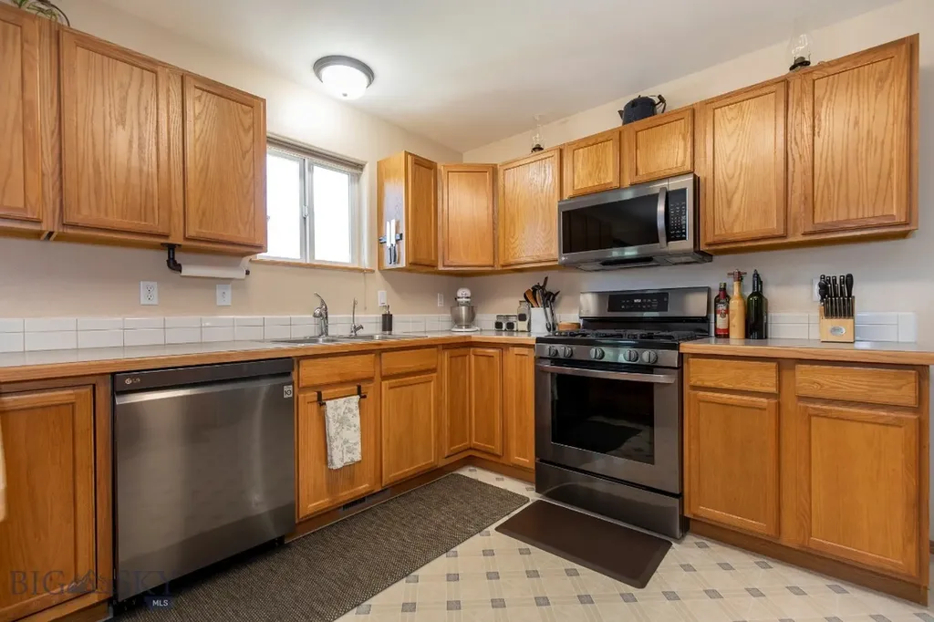 1107 W Central Avenue Belgrade MT 59714