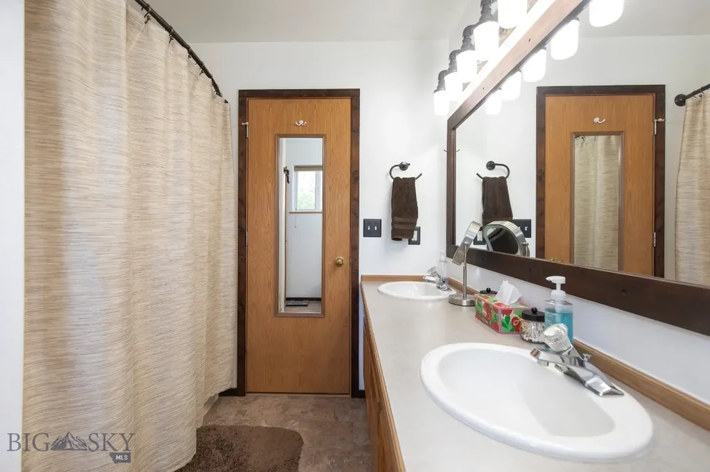 1107 W Central Avenue Belgrade MT 59714