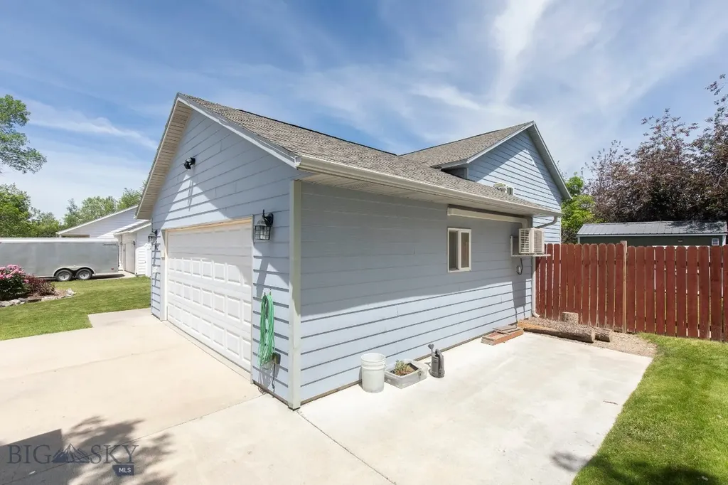 1107 W Central Avenue Belgrade MT 59714