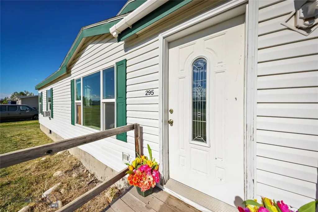 295 Astor Avenue Belgrade MT 59714