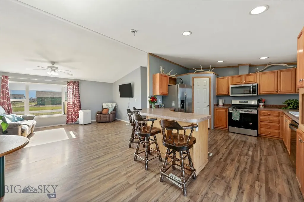 295 Astor Avenue Belgrade MT 59714
