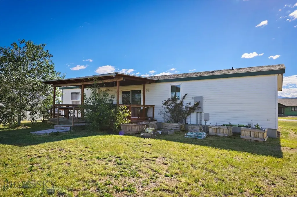 295 Astor Avenue Belgrade MT 59714