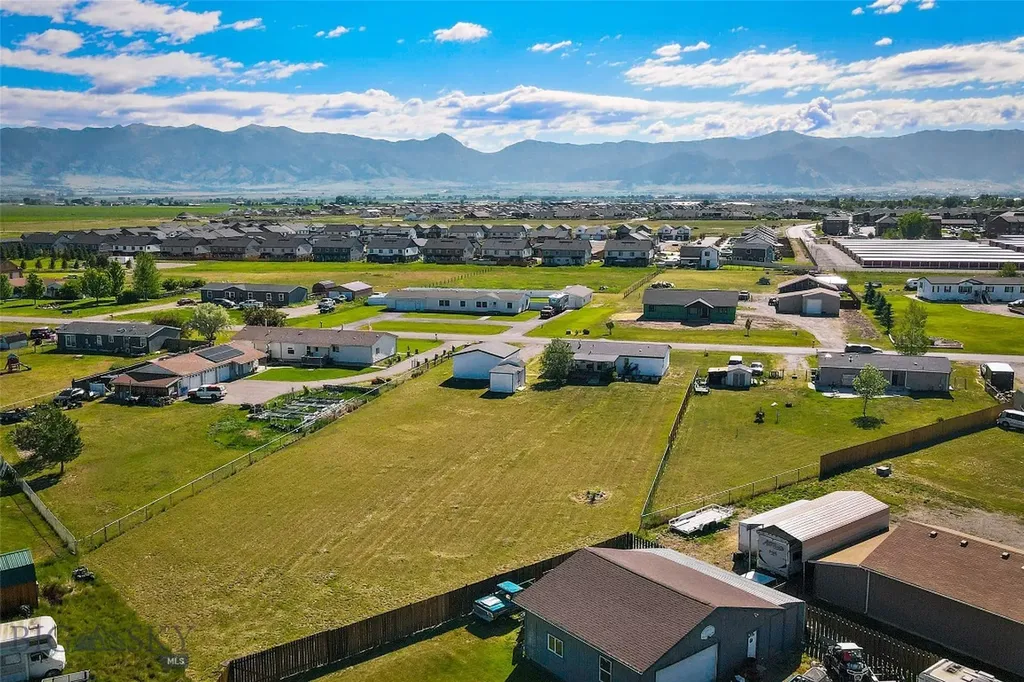 295 Astor Avenue Belgrade MT 59714