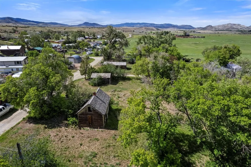 Tbd Block 10 Lots 6-10 Johnson Street Radersburg MT 59641