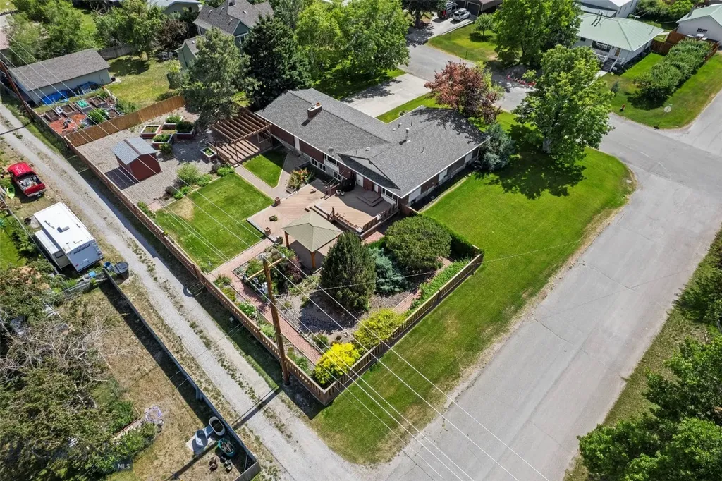 210 N Walnut Street Townsend MT 59644
