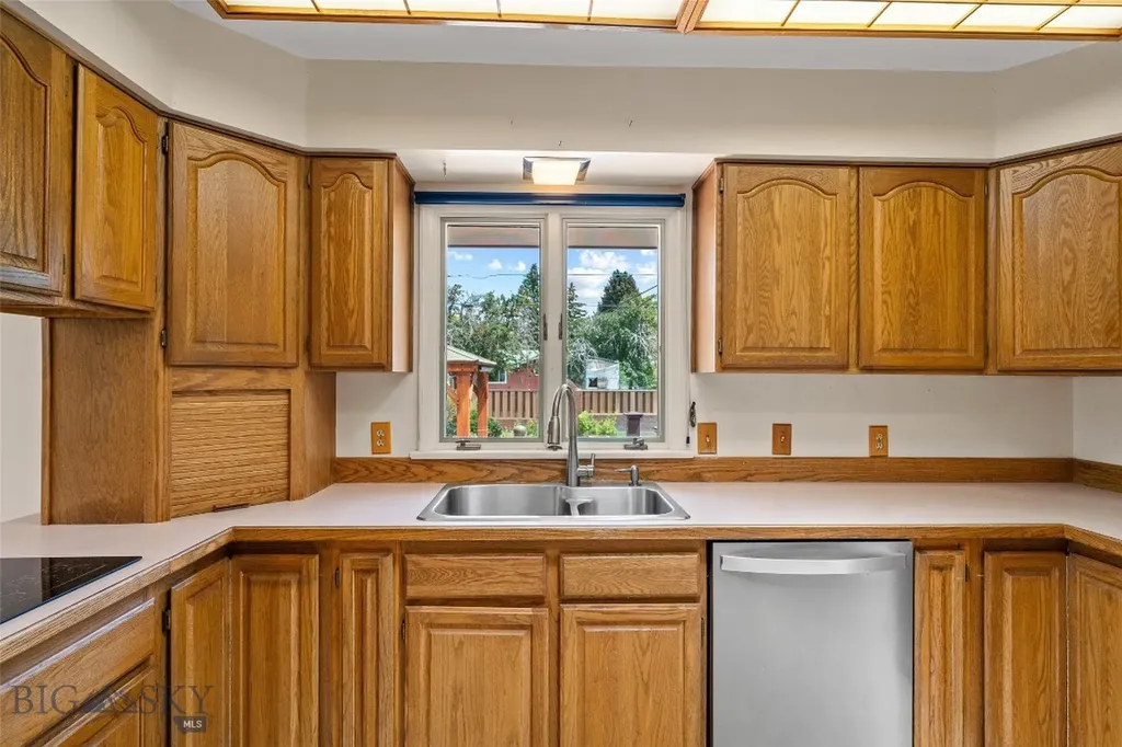 210 N Walnut Street Townsend MT 59644