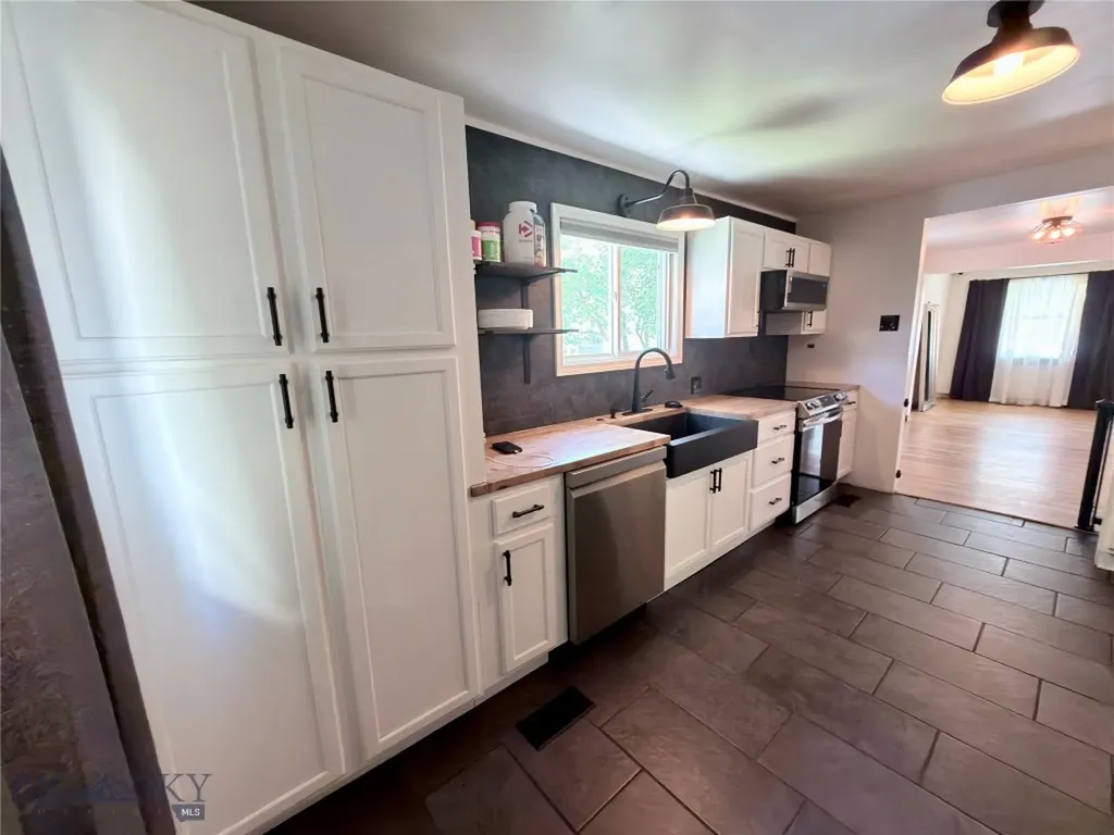 1028 S Wyoming Street Butte MT 59701
