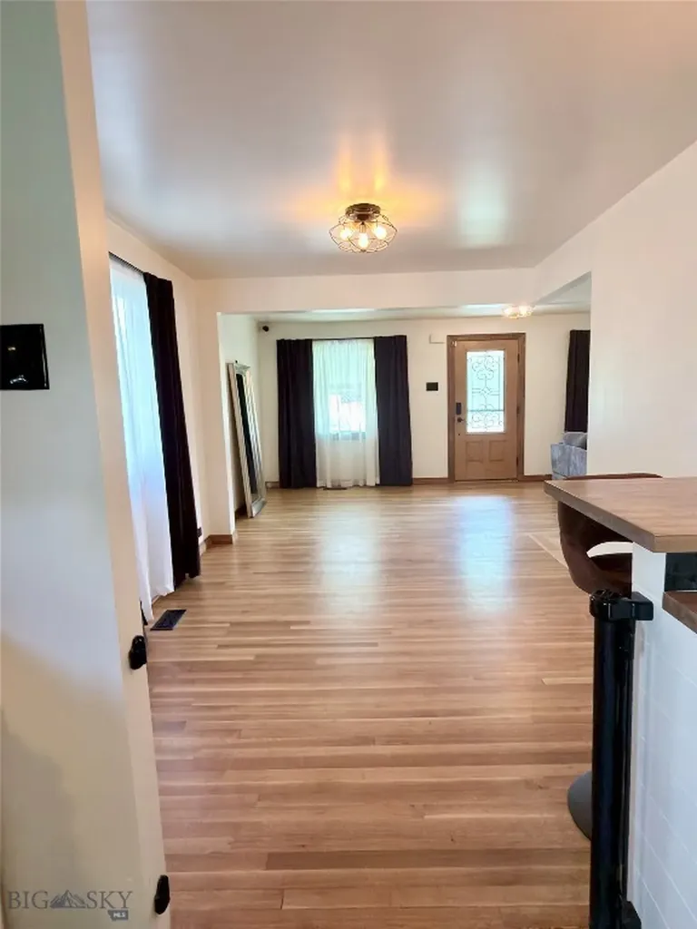 1028 S Wyoming Street Butte MT 59701