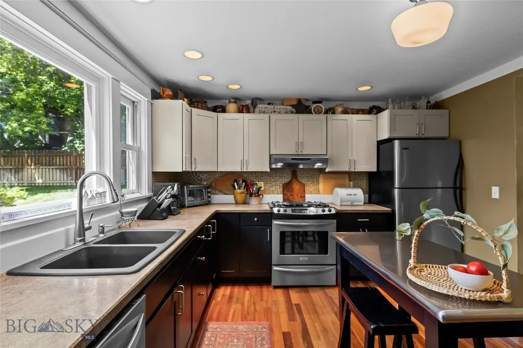 425 N B Street Livingston MT 59047