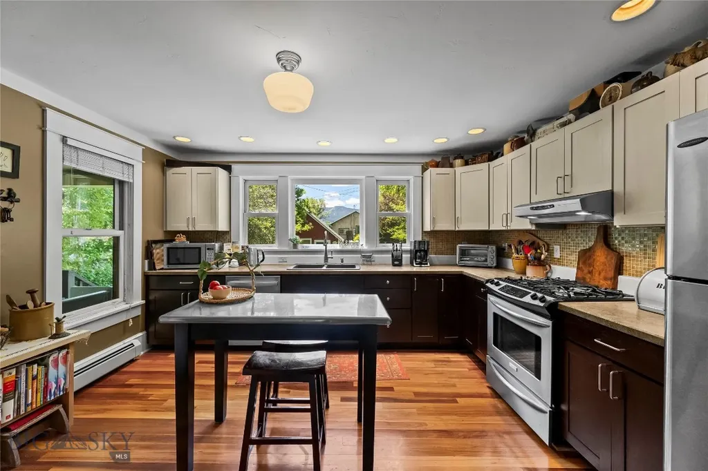 425 N B Street Livingston MT 59047