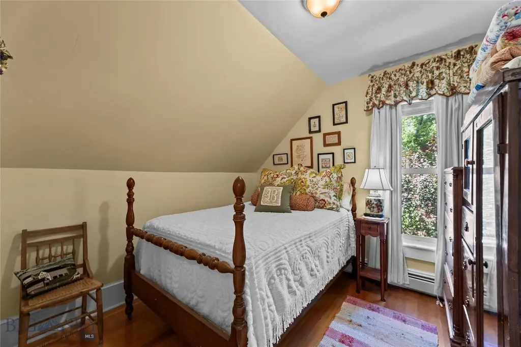 425 N B Street Livingston MT 59047