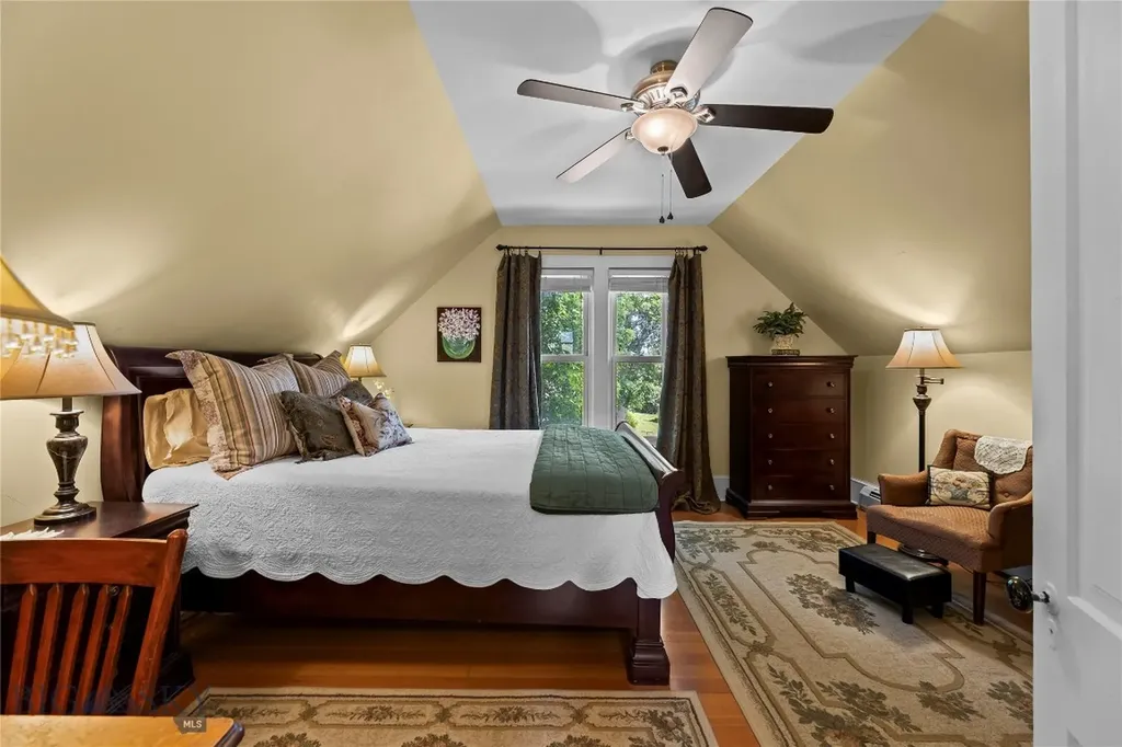 425 N B Street Livingston MT 59047