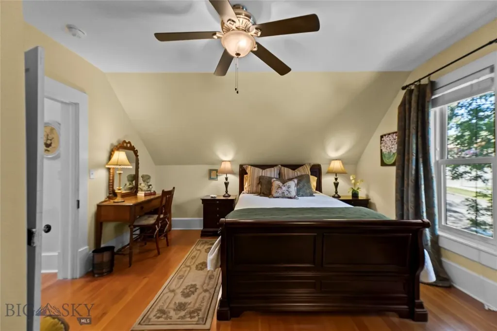 425 N B Street Livingston MT 59047