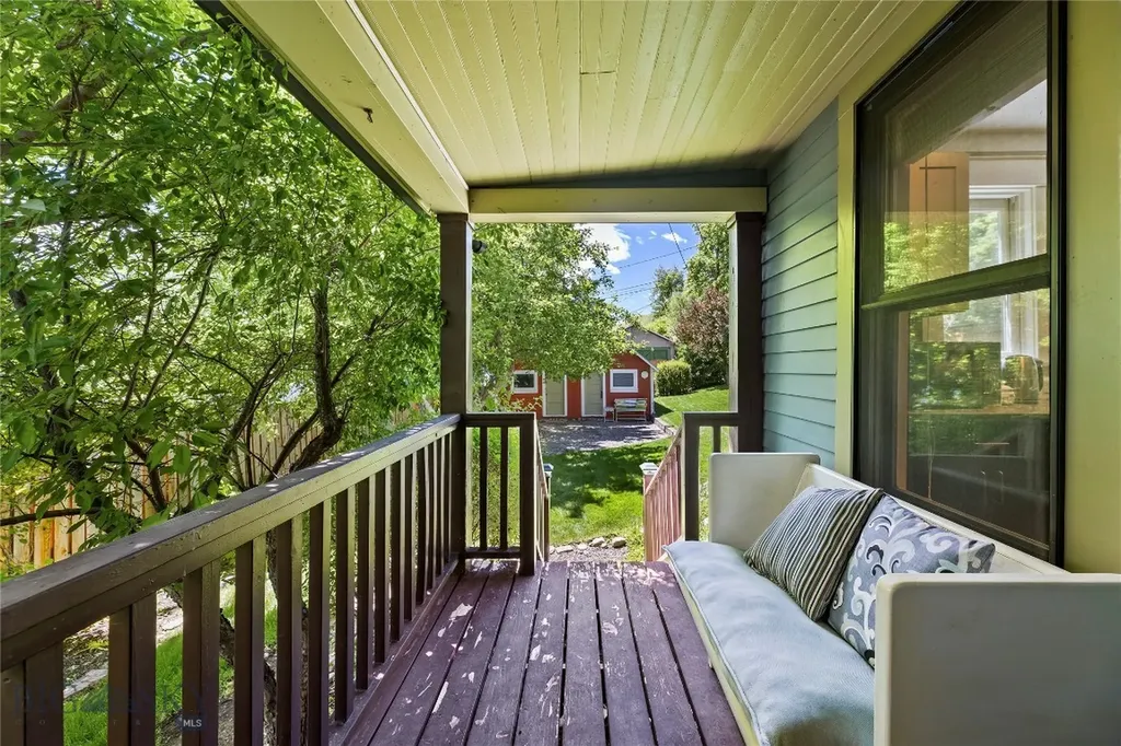 425 N B Street Livingston MT 59047