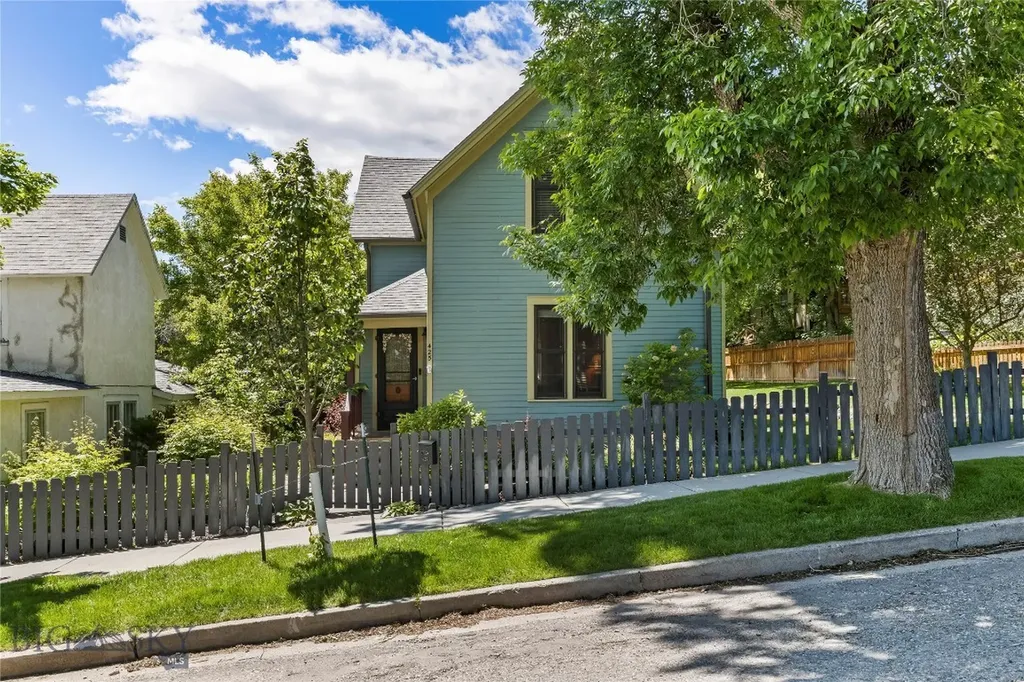 425 N B Street Livingston MT 59047