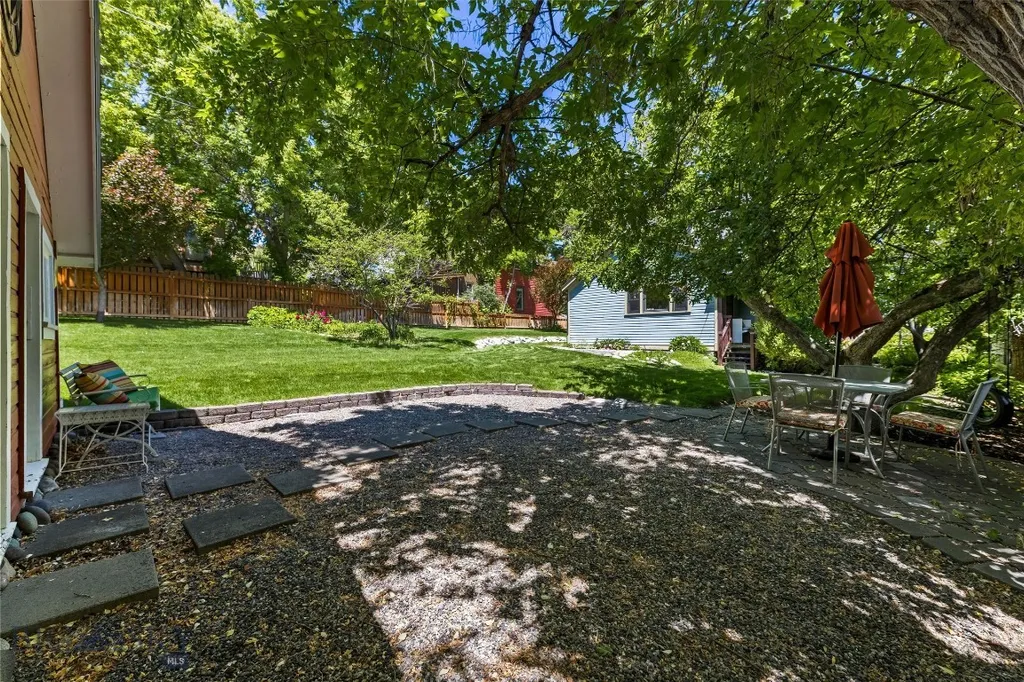 425 N B Street Livingston MT 59047