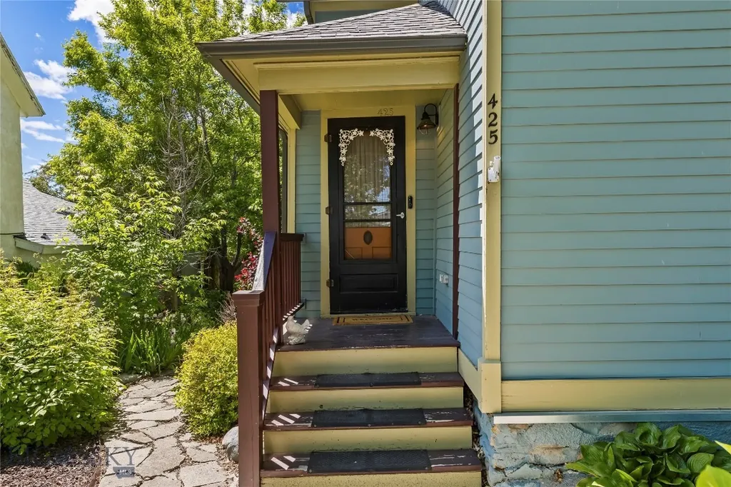 425 N B Street Livingston MT 59047